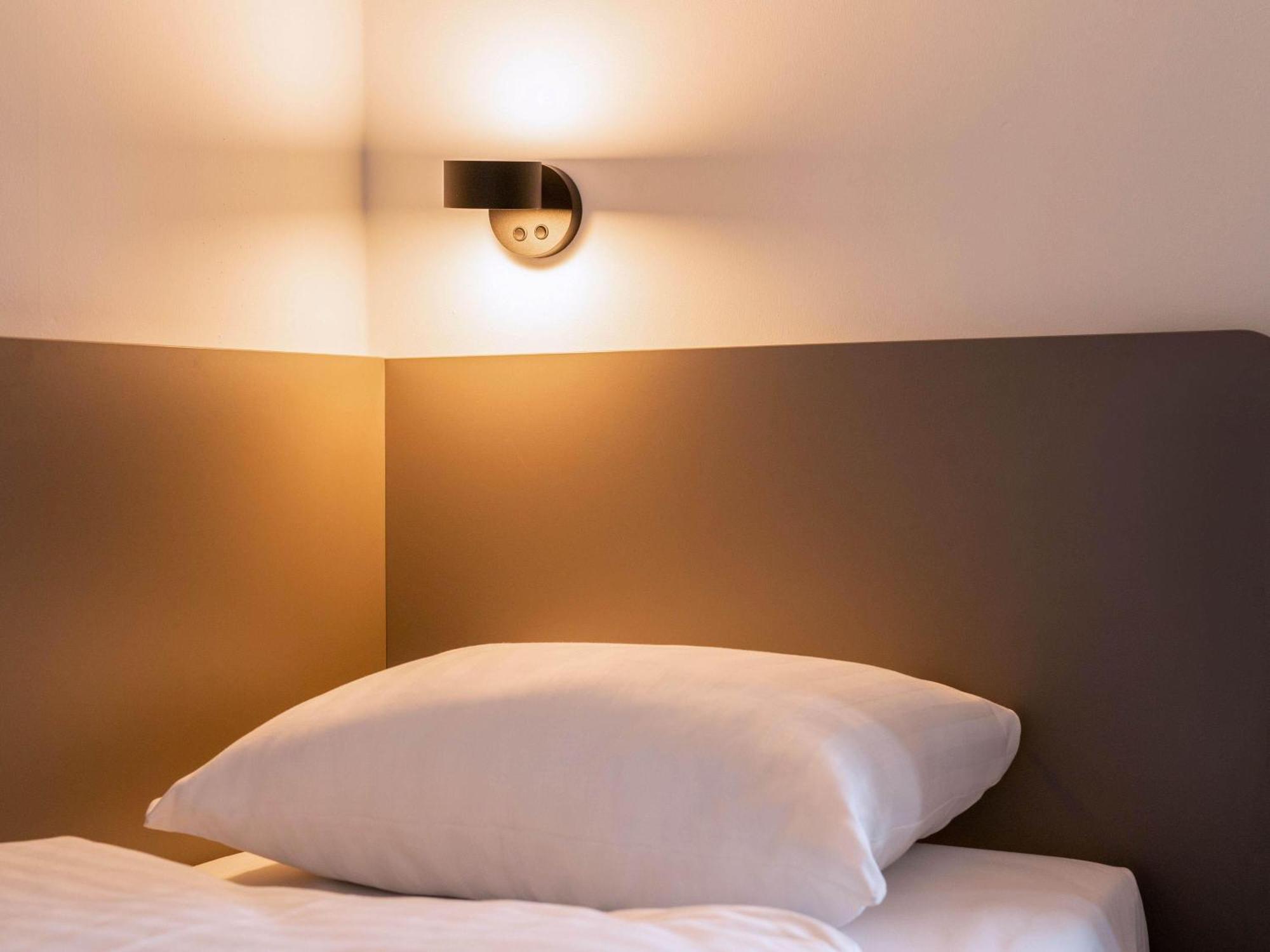 Single Room,1699132855:JPEG